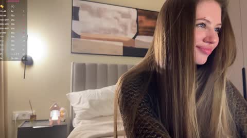 Snapshot of kiramystery chatting on 12-26-24, 05:40 Kira online show from 12-26-24, 05:40