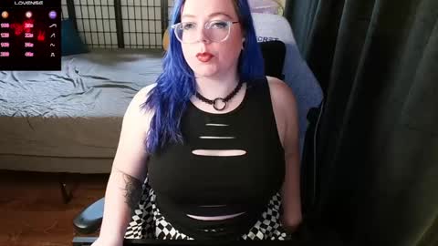KiraSpitQueen online show from 01-17-25, 05:21