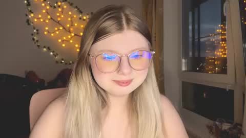 KiraYume online show from 07-14-26, 10:37