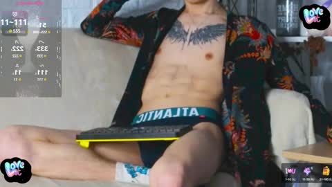 Snapshot of kireev_ chatting on 01-21-25, 01:22 online show from 01-21-25, 01:22