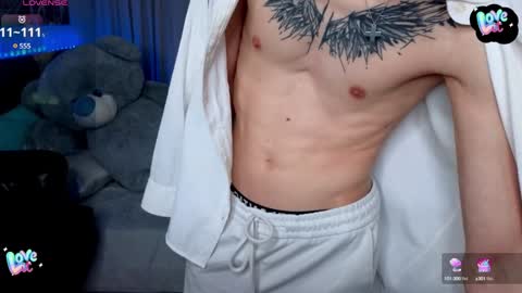 Snapshot of kireev_ chatting on 01-25-25, 10:08 online show from 01-25-25, 10:08