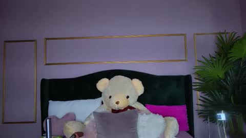 Kirra online show from 10-26-25, 06:41