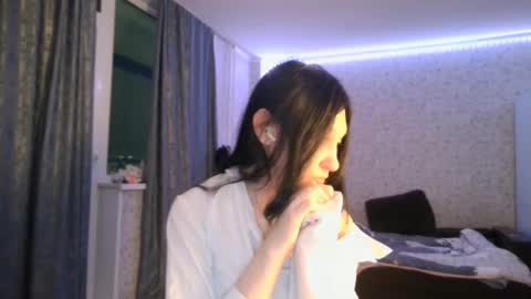 Snapshot of kirstievelasco chatting on 10-13-25, 06:08 Nicole online show from 10-13-25, 06:08