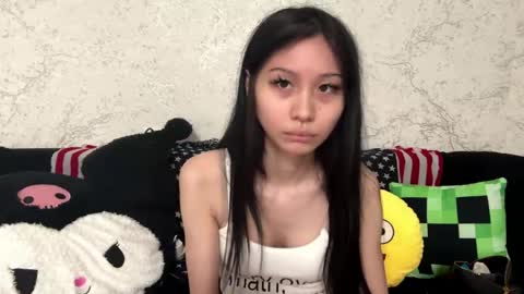 Hina online show from 04-13-26, 01:27