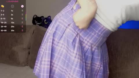 Snapshot of kiss_me_kim chatting on 10-03-25, 01:41 Kimberly online show from 10-03-25, 01:41
