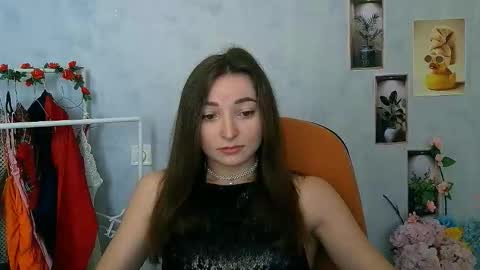 Valeria online show from 11-30-25, 03:38