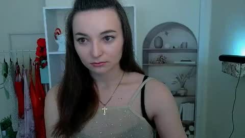Snapshot of kiss_shy chatting on 05-09-26, 08:08 Valeria online show from 05-09-26, 08:08