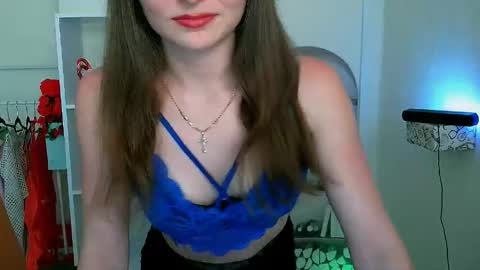Snapshot of kiss_shy chatting on 06-07-26, 12:20 Valeria online show from 06-07-26, 12:20