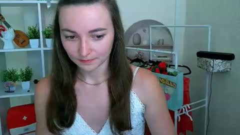 Snapshot of kiss_shy chatting on 07-02-26, 10:21 Valeria online show from 07-02-26, 10:21