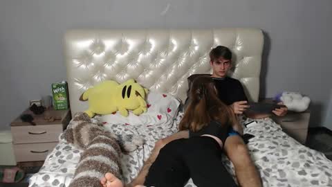 Angela and Dan online show from 09-11-25, 05:57