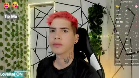 kiss_whitee online show from 06-05-26, 07:58