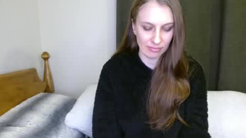 Snapshot of kissallie chatting on 12-24-24, 03:05 Allie online show from 12-24-24, 03:05