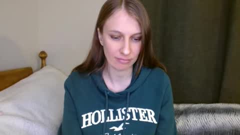 Snapshot of kissallie chatting on 01-28-25, 01:29 Allie online show from 01-28-25, 01:29