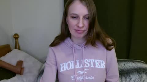 Snapshot of kissallie chatting on 02-04-25, 10:24 Allie online show from 02-04-25, 10:24