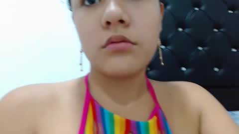 kiss and fire online show from 10-21-25, 04:57