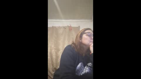 Snapshot of kissandvibe chatting on 10-17-25, 07:27 kissandvibe online show from 10-17-25, 07:27