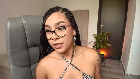 Snapshot of kisscocoaxo chatting on 05-22-26, 09:09 cocoa online show from 05-22-26, 09:09