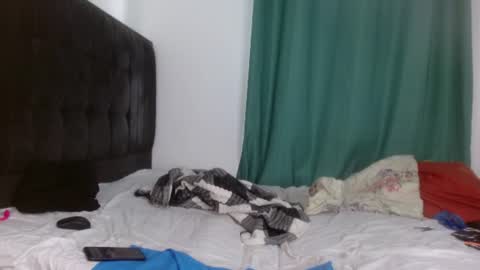 Snapshot of kisses_galore chatting on 06-23-26, 08:12 kisses_galore online show from 06-23-26, 08:12