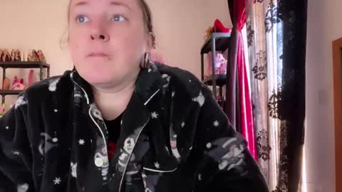 Snapshot of kissica chatting on 01-12-26, 12:10 kissica online show from 01-12-26, 12:10