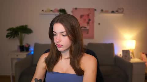 Snapshot of kissiecat chatting on 01-09-26, 07:15 Sisi online show from 01-09-26, 07:15