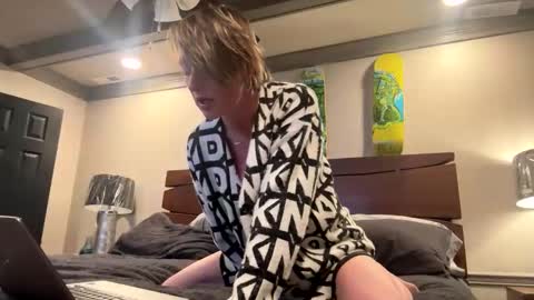 Snapshot of kisskatie chatting on 02-04-26, 02:06 Kaitie online show from 02-04-26, 02:06