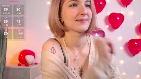 Snapshot of kisskiss_muah chatting on 02-11-25, 02:24 Kate online show from 02-11-25, 02:24