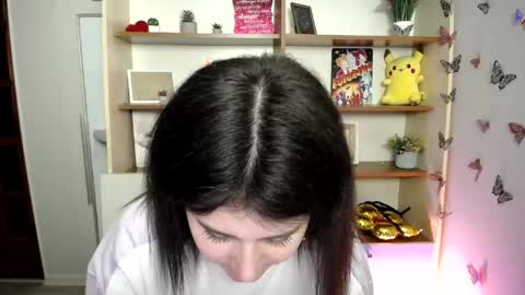 Snapshot of kissleoxx chatting on 05-18-26, 12:22 kissleoxx online show from 05-18-26, 12:22