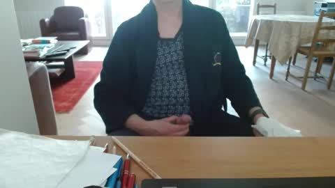 kisslog1 online show from 05-01-26, 07:24