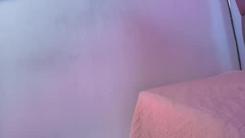 Snapshot of kissme_luna chatting on 10-04-25, 07:01 BELLA FLAME online show from 10-04-25, 07:01