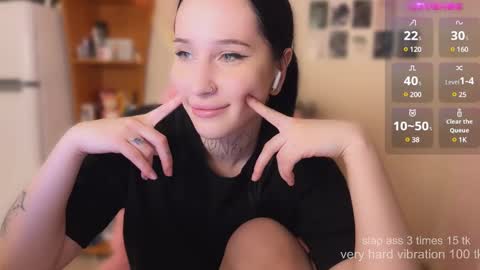 Snapshot of kissmenastya chatting on 02-18-25, 08:36 Nastya  online show from 02-18-25, 08:36