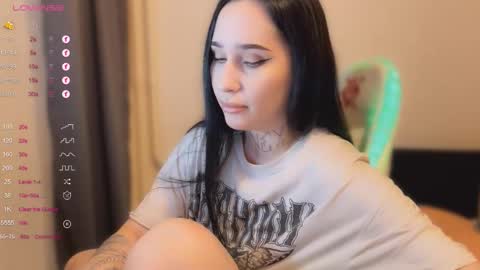 Snapshot of kissmenastya chatting on 10-16-25, 05:58 Nastya  online show from 10-16-25, 05:58
