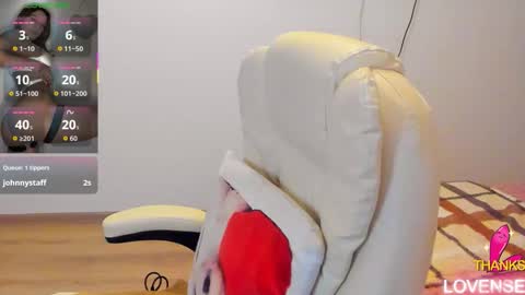 Snapshot of kisssnicol chatting on 02-11-26, 05:07 kisssnicol online show from 02-11-26, 05:07