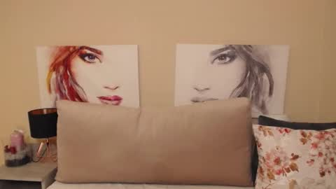 Snapshot of kisssophie chatting on 02-24-25, 10:26 SophieSexy online show from 02-24-25, 10:26