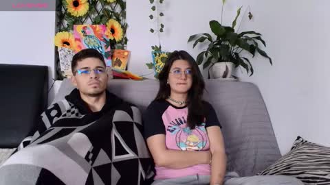 Snapshot of kisstarxxx chatting on 02-01-26, 08:35 Helena and Brad online show from 02-01-26, 08:35