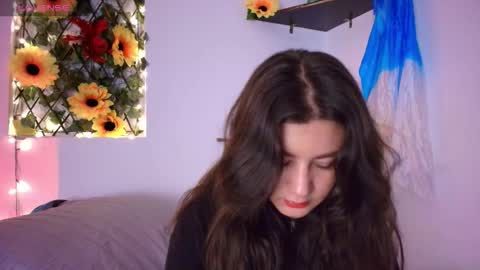 Snapshot of kisstarxxx chatting on 02-24-26, 04:54 Helena and Brad online show from 02-24-26, 04:54