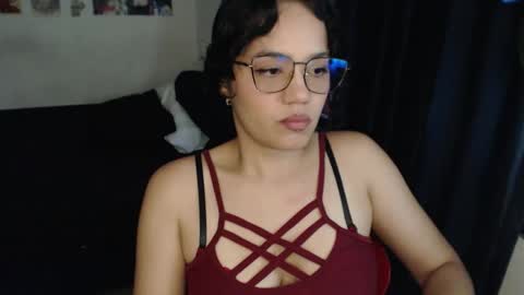 Snapshot of kitcatdreams chatting on 04-18-26, 11:27 kitcatdreams online show from 04-18-26, 11:27