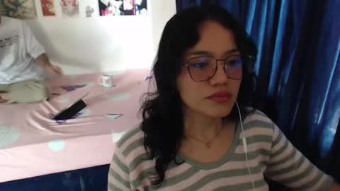 Snapshot of kitcatdreams chatting on 04-27-26, 03:54 kitcatdreams online show from 04-27-26, 03:54