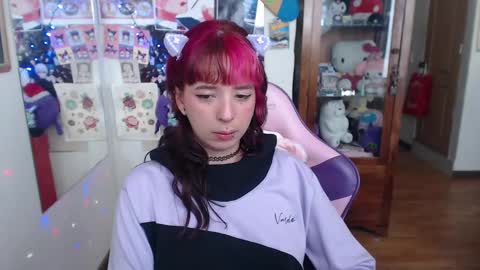 Snapshot of kitsunearineko chatting on 12-26-24, 09:15 Ari Keimiwrights online show from 12-26-24, 09:15