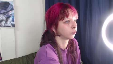 Snapshot of kitsunearineko chatting on 01-12-25, 05:03 Ari Keimiwrights online show from 01-12-25, 05:03