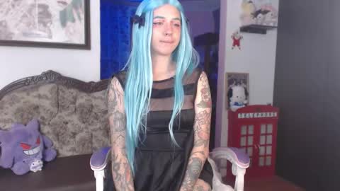 Snapshot of kitsunearineko chatting on 12-20-25, 08:49 Ari Keimiwrights online show from 12-20-25, 08:49