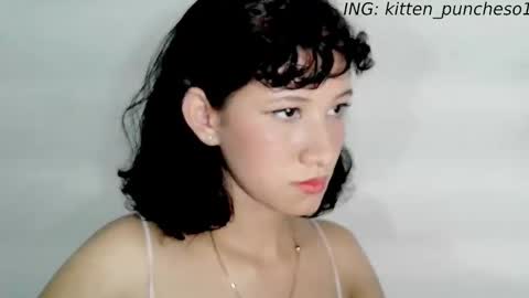 Snapshot of kitten_punches01 chatting on 09-09-25, 08:30 kitten_punches01 online show from 09-09-25, 08:30