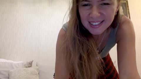 Snapshot of kittenger chatting on 02-26-25, 02:36 Viki online show from 02-26-25, 02:36