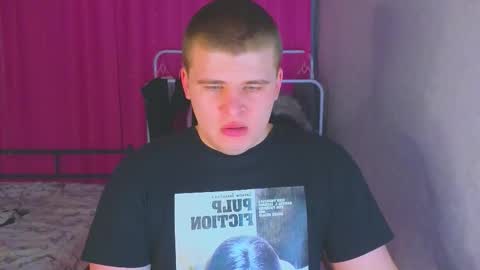 Snapshot of kittenmur chatting on 02-16-26, 07:32 Vlad online show from 02-16-26, 07:32