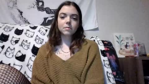 Snapshot of kittenqueen333 chatting on 12-17-25, 10:27 kittenqueen333 online show from 12-17-25, 10:27