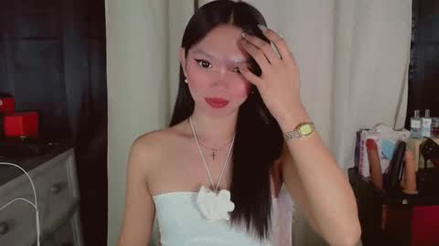 KITTY online show from 04-18-26, 10:32