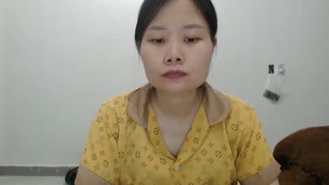 kitti_baby2x online show from 04-19-26, 08:35