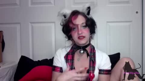 Kitti online show from 10-30-25, 09:22