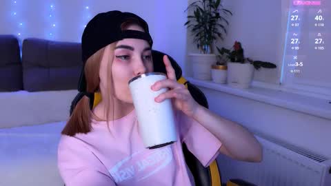 Veronica online show from 03-01-26, 01:35