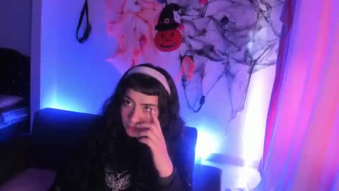 kitty__chs online show from 11-22-25, 01:21