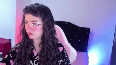 kitty__chs online show from 12-18-25, 11:27